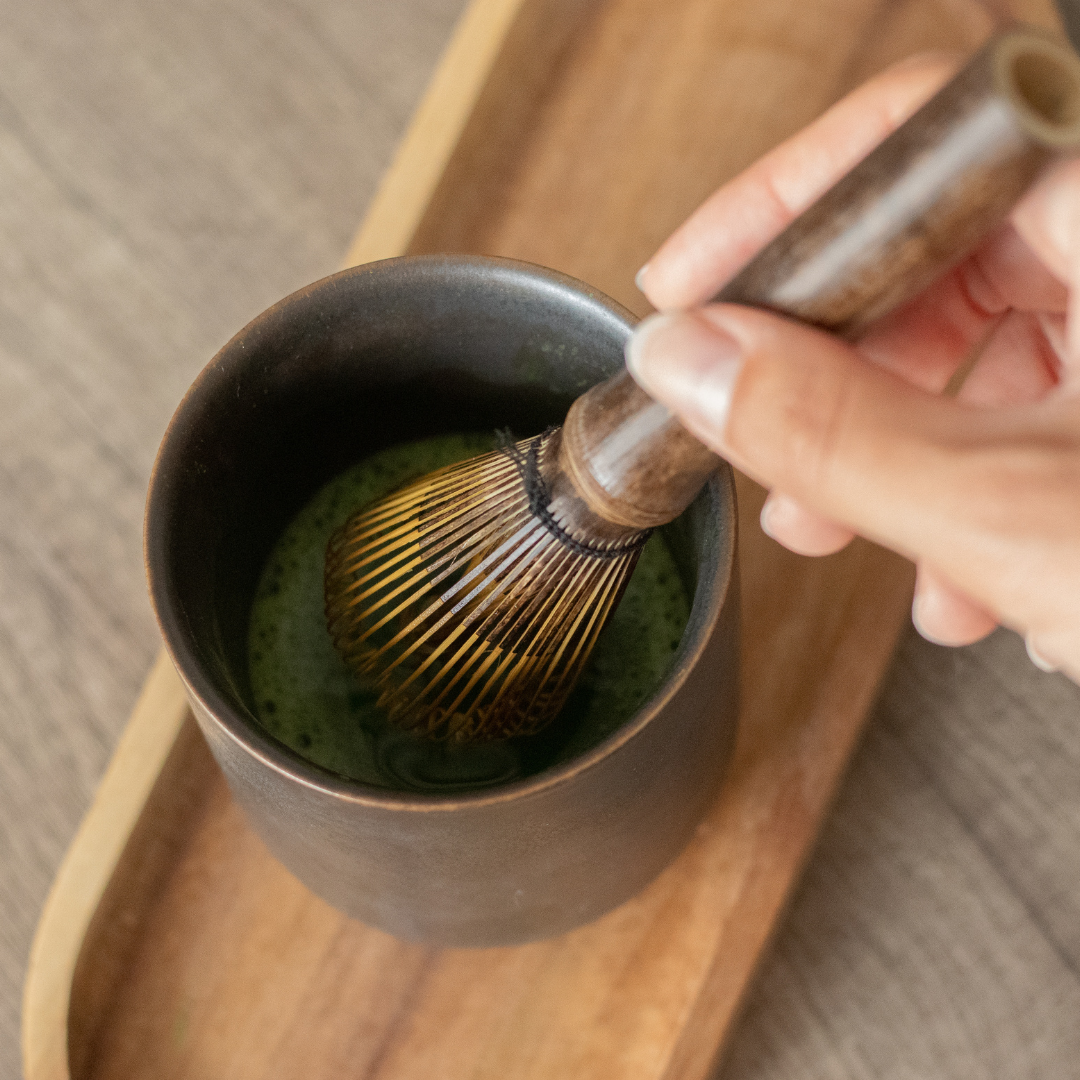 KIT MATCHA : THÉ MATCHA CÉRÉMONIE BIO ET FOUET EN BAMBOU CHASEN LONG