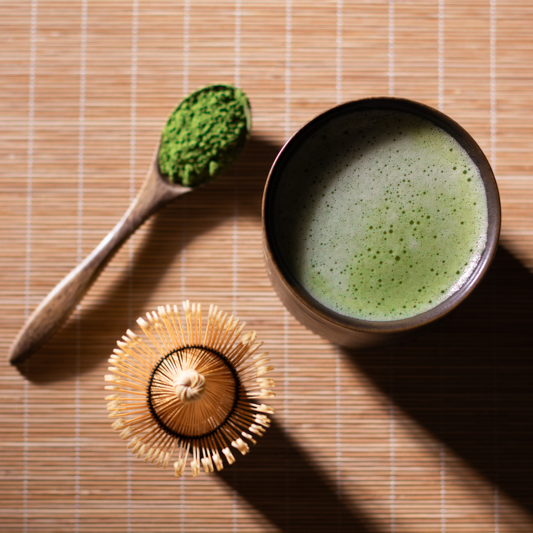 COFFRET MATCHA : THÉ MATCHA CÉRÉMONIE BIO ET FOUET EN BAMBOU CHASEN